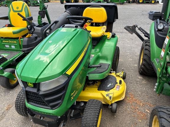 2015 John Deere X320 Equipment Image0