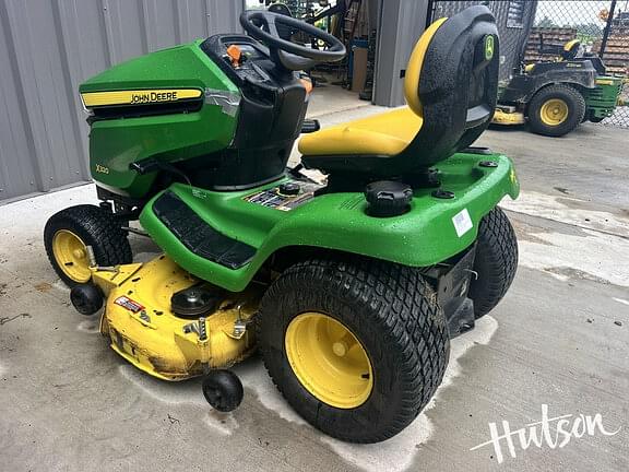 Image of John Deere X320 equipment image 2