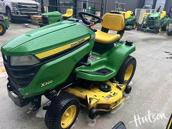 Image of John Deere X320 equipment image 3