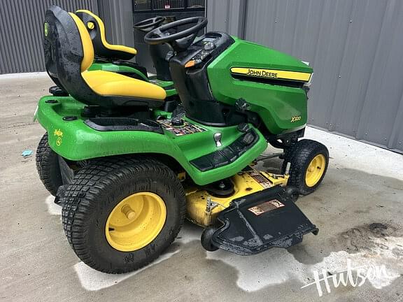 Image of John Deere X320 equipment image 1