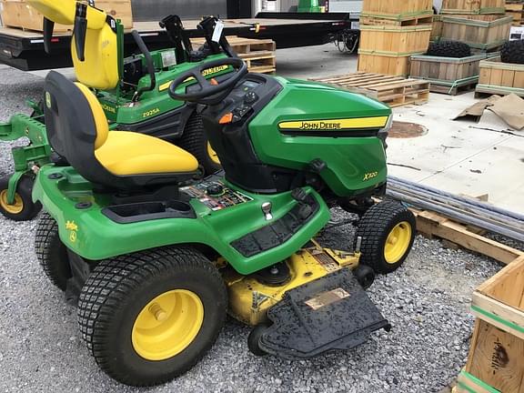 Image of John Deere X320 equipment image 2