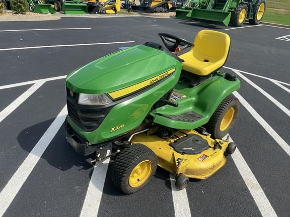 Image of John Deere X320 equipment image 1