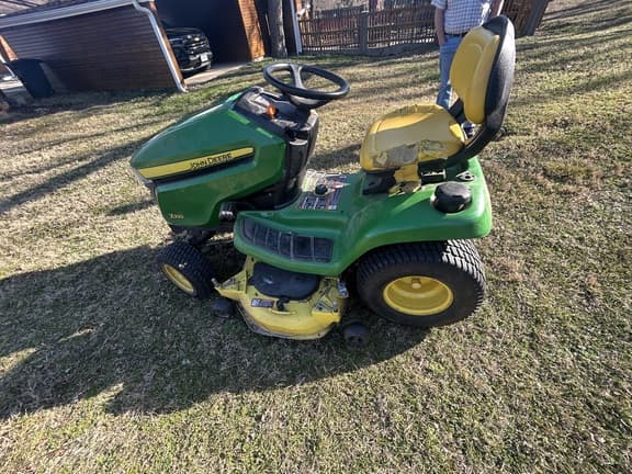 Image of John Deere X320 equipment image 1