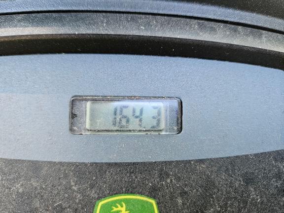 Image of John Deere X324 equipment image 3