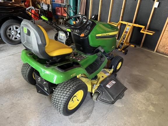 Image of John Deere X324 equipment image 4