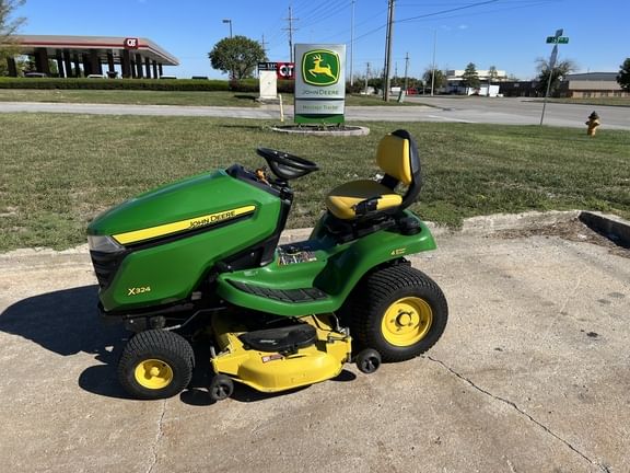 Main image John Deere X324