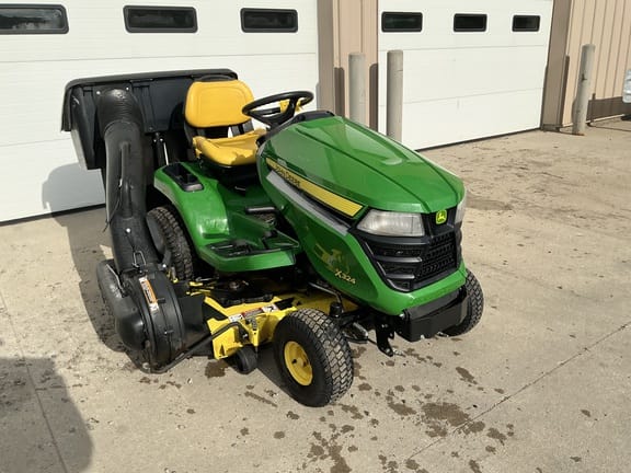 2015 John Deere X324 Equipment Image0