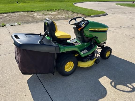 Image of John Deere X350R equipment image 4