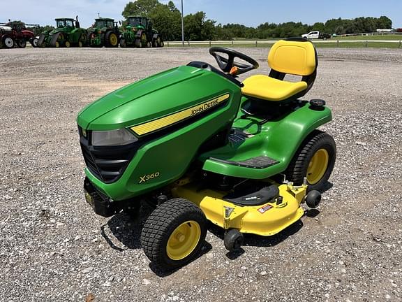 2015 John Deere X360 Equipment Image0