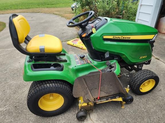 Image of John Deere X360 equipment image 4