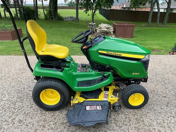Image of John Deere X360 equipment image 3