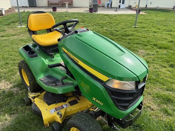 Image of John Deere X360 equipment image 1