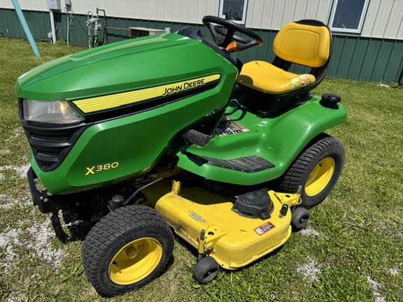 Image of John Deere X380 equipment image 3