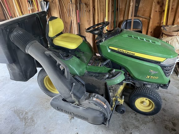 2015 John Deere X500 Equipment Image0