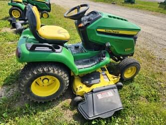 Image of John Deere X530 equipment image 2