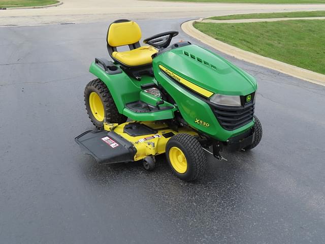 Image of John Deere X530 equipment image 2