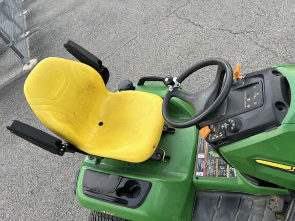 Image of John Deere X534 equipment image 4