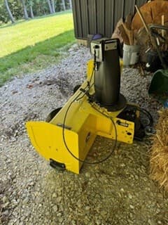 Image of John Deere X534 equipment image 4