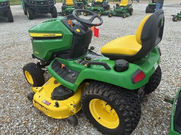 Image of John Deere X580 equipment image 3