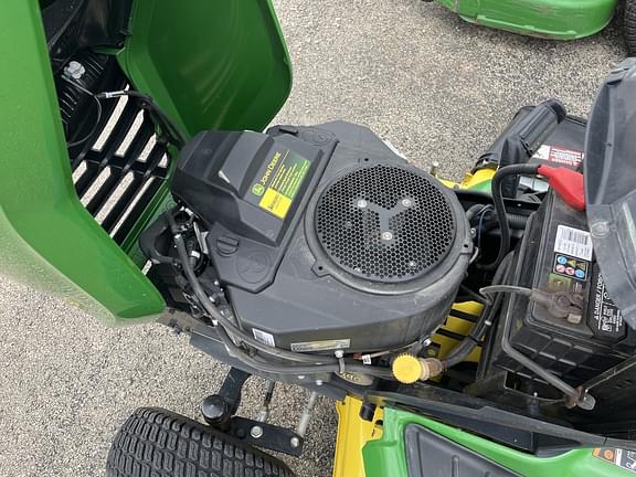 Image of John Deere X590 equipment image 4