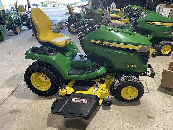 Image of John Deere X590 equipment image 1