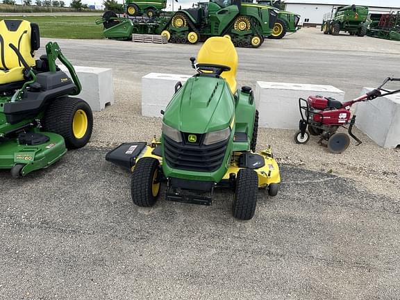 Image of John Deere X590 equipment image 3