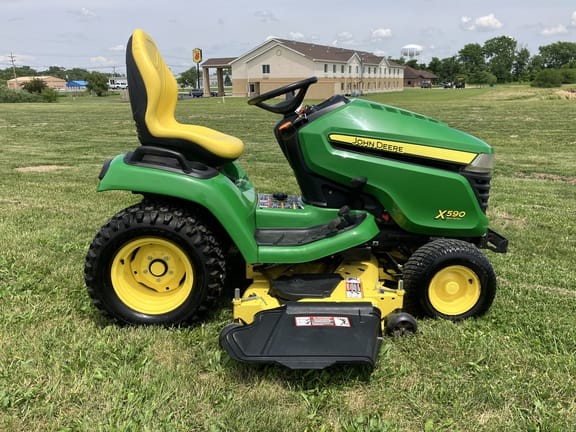 Main image John Deere X590