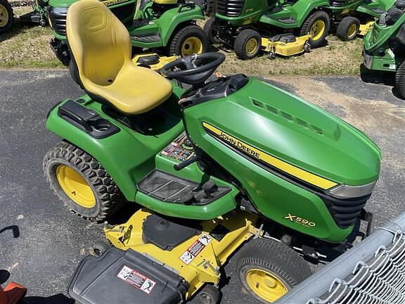 Image of John Deere X590 equipment image 3