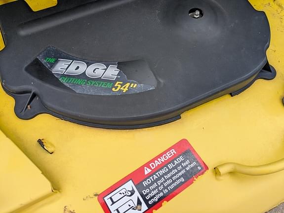 Image of John Deere X590 equipment image 4