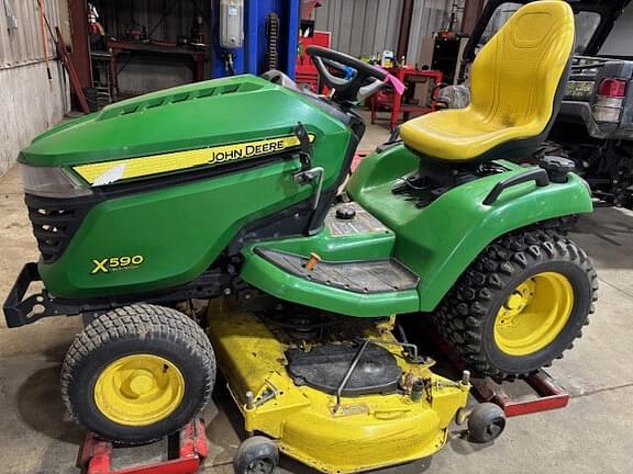 Image of John Deere X590 equipment image 1