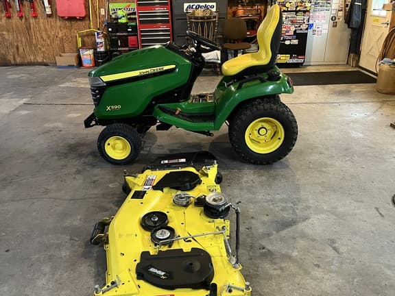 Image of John Deere X590 equipment image 1
