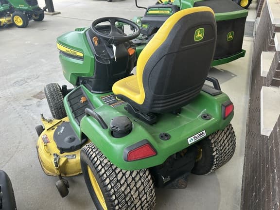 Image of John Deere X590 equipment image 3