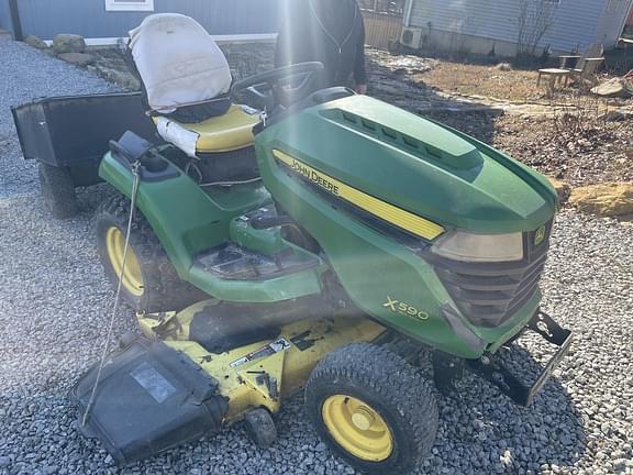 Image of John Deere X590 equipment image 2