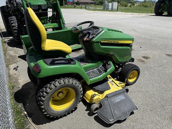 Image of John Deere X590 equipment image 4