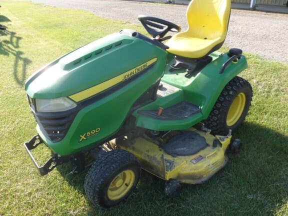 Image of John Deere X590 equipment image 1