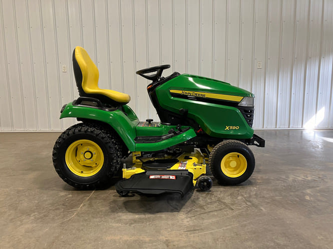 Main image John Deere X590