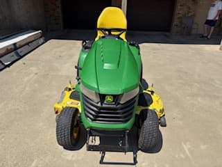 Image of John Deere X590 equipment image 3
