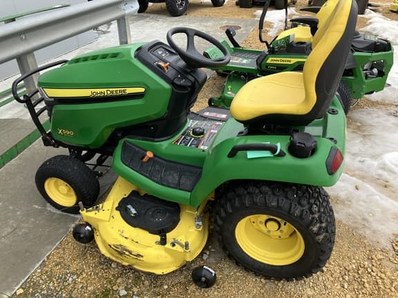 Image of John Deere X590 equipment image 2