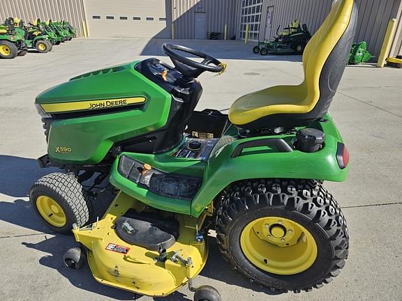 Image of John Deere X590 equipment image 1