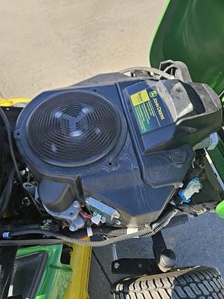 Image of John Deere X590 equipment image 4