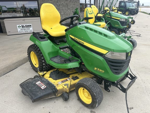 Main image John Deere X590