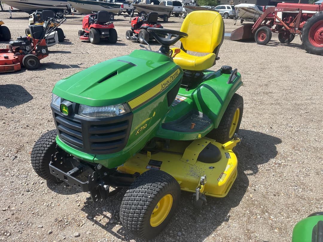 Image of John Deere X710 Primary image