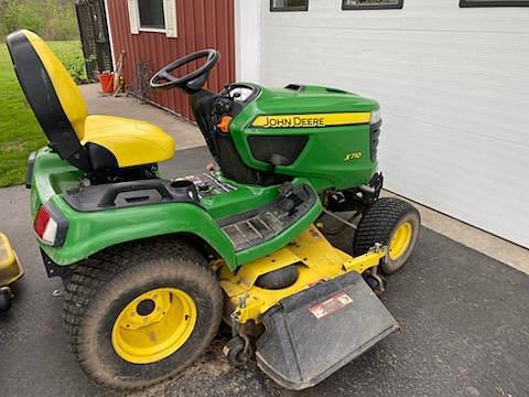 Image of John Deere X710 equipment image 1