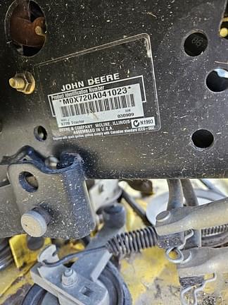 Image of John Deere X720 equipment image 4