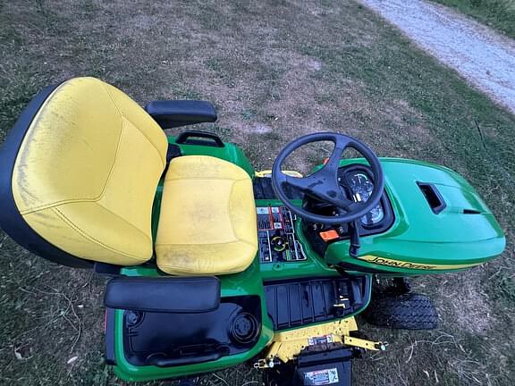 Image of John Deere X730 equipment image 4