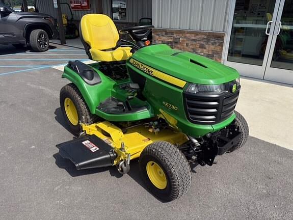 Image of John Deere X730 equipment image 1