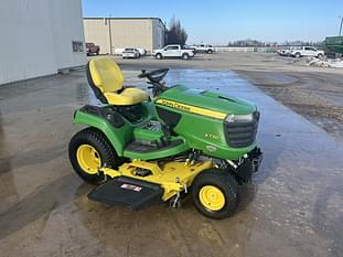 2015 John Deere X730 Equipment Image0