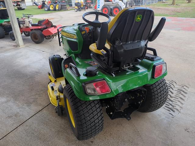 Image of John Deere X730 equipment image 3