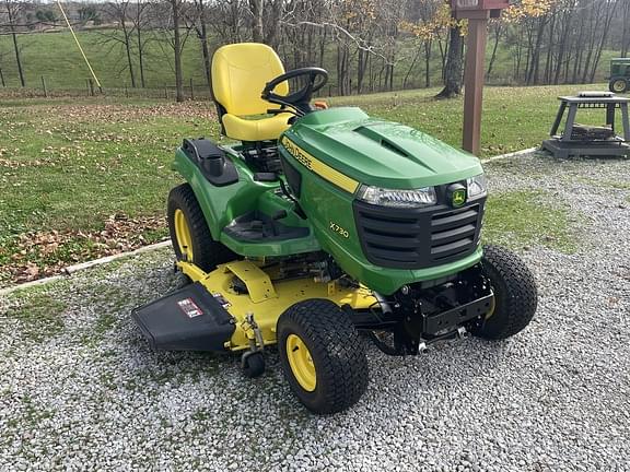 Image of John Deere X730 equipment image 2
