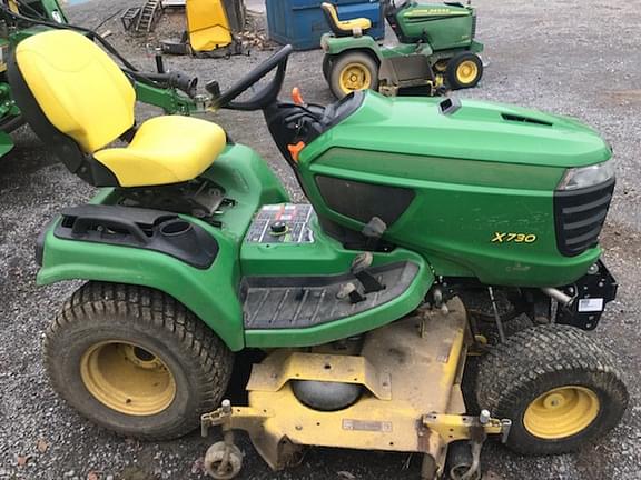 Image of John Deere X730 equipment image 1